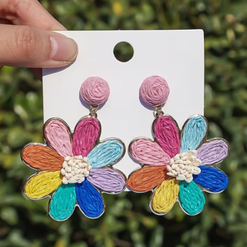 Multi-Colored Raffia‎ Flower Large Statement Dangle Earrings (NEW & BEAUTIFUL!)